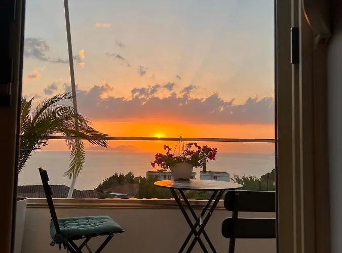 Sunny Breeze Apartment
